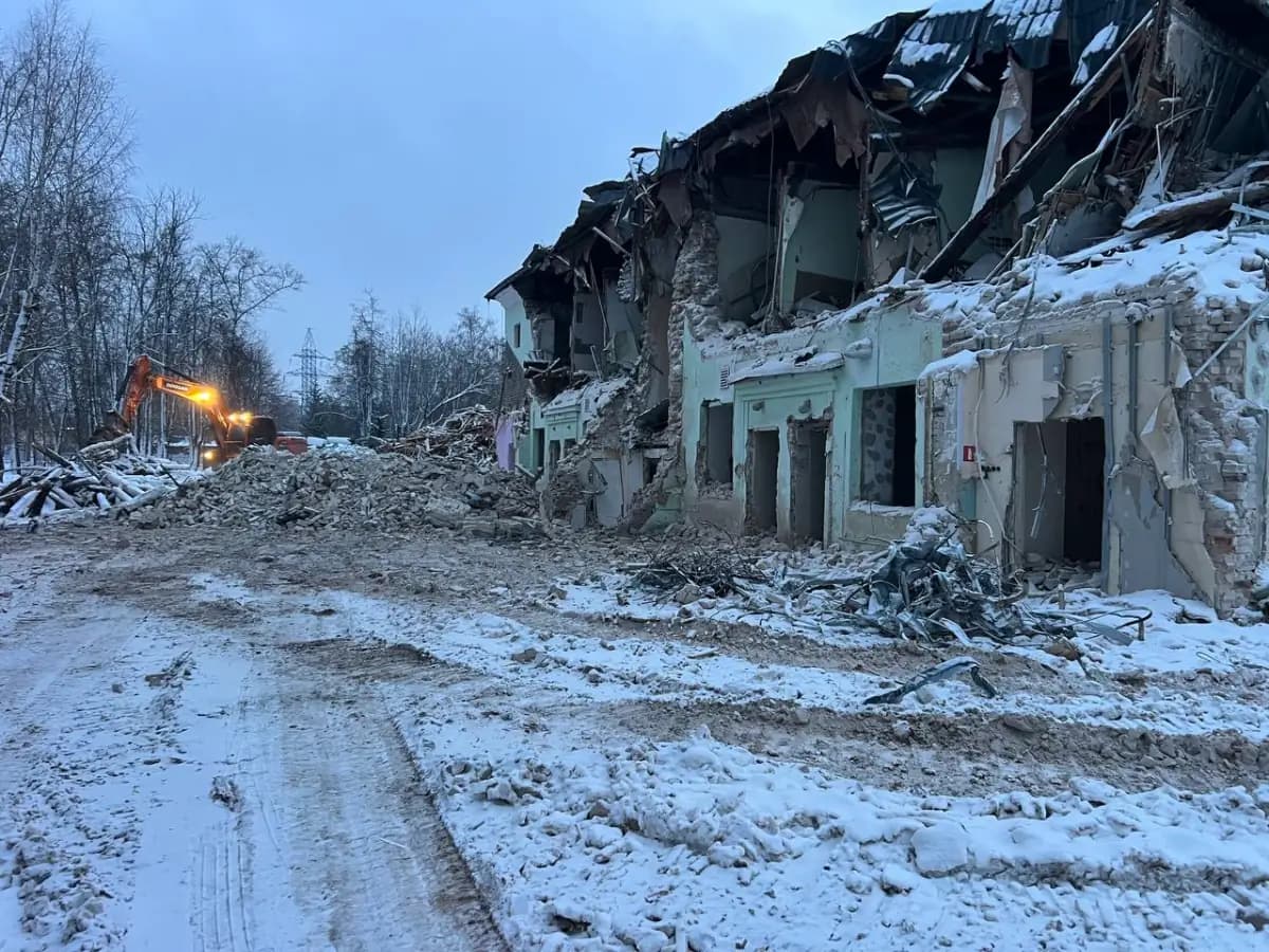 Вывоз бетонного боя — услуга — Москва и МО — Спецустройство