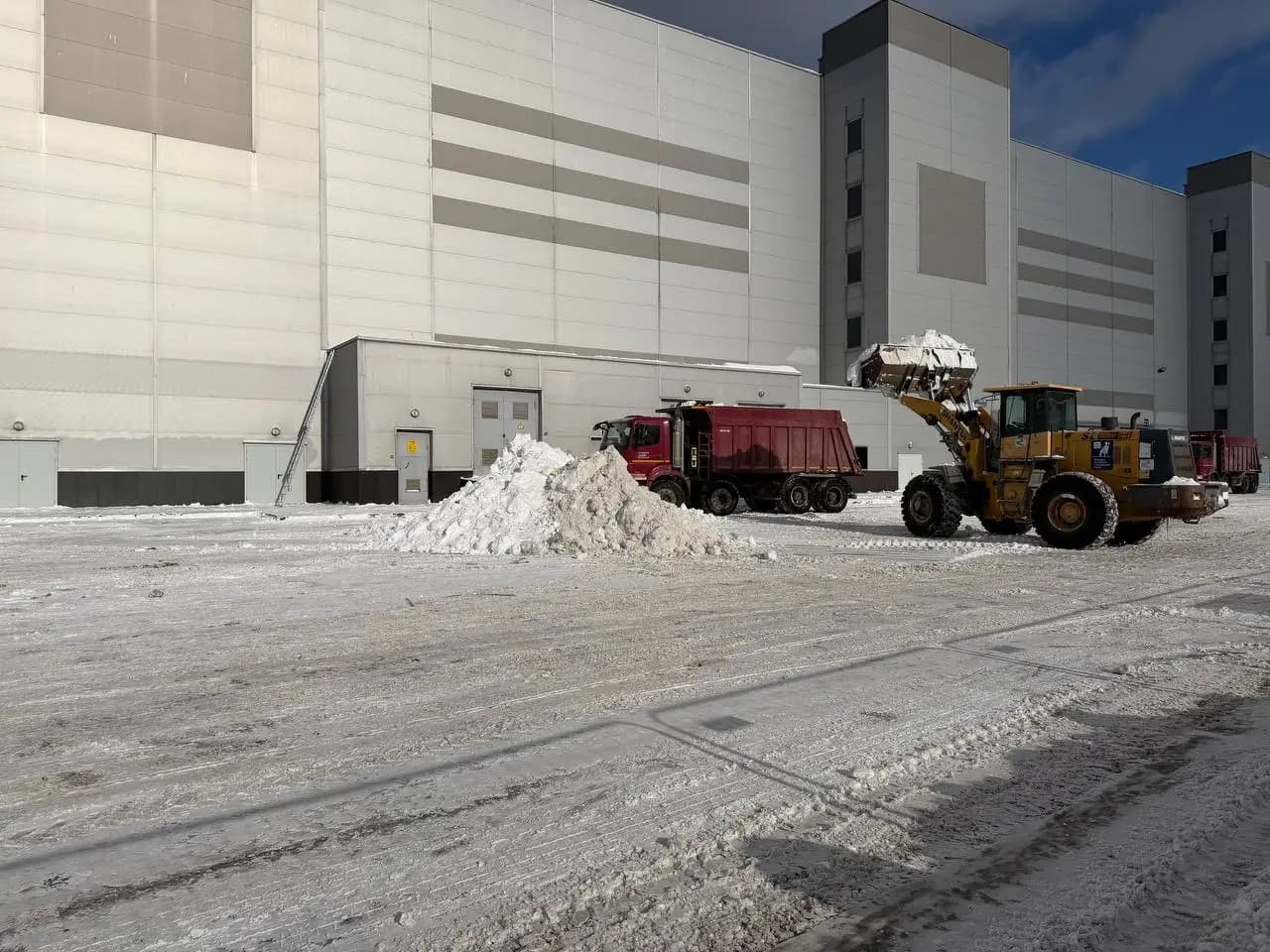 Вывоз снега — техника и работы — Москва и МО — Спецустройство